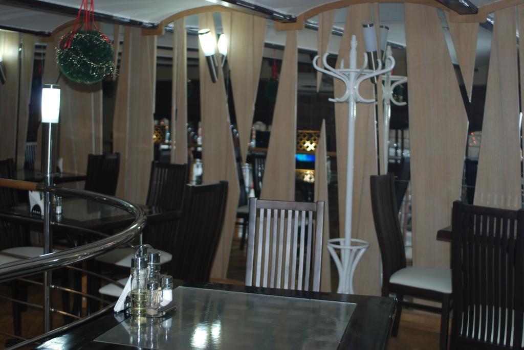 Apartment Roman Lviv Luaran gambar